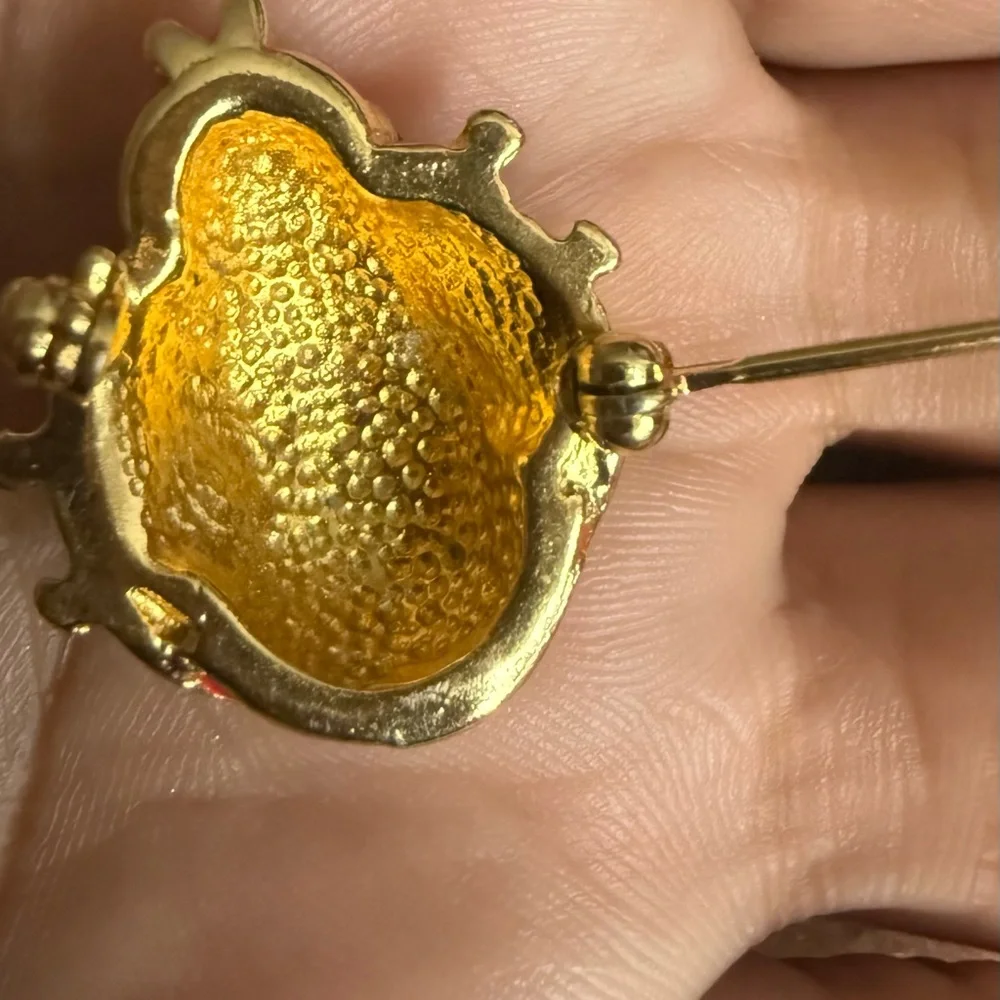 Vintage Lady Bug Brooch Goldtone Rhinestone Enamel Small Vintage 90s - Picture 3 of 3